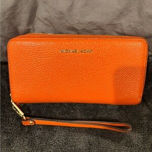 Michael Kors Jet Set travel Wristlet